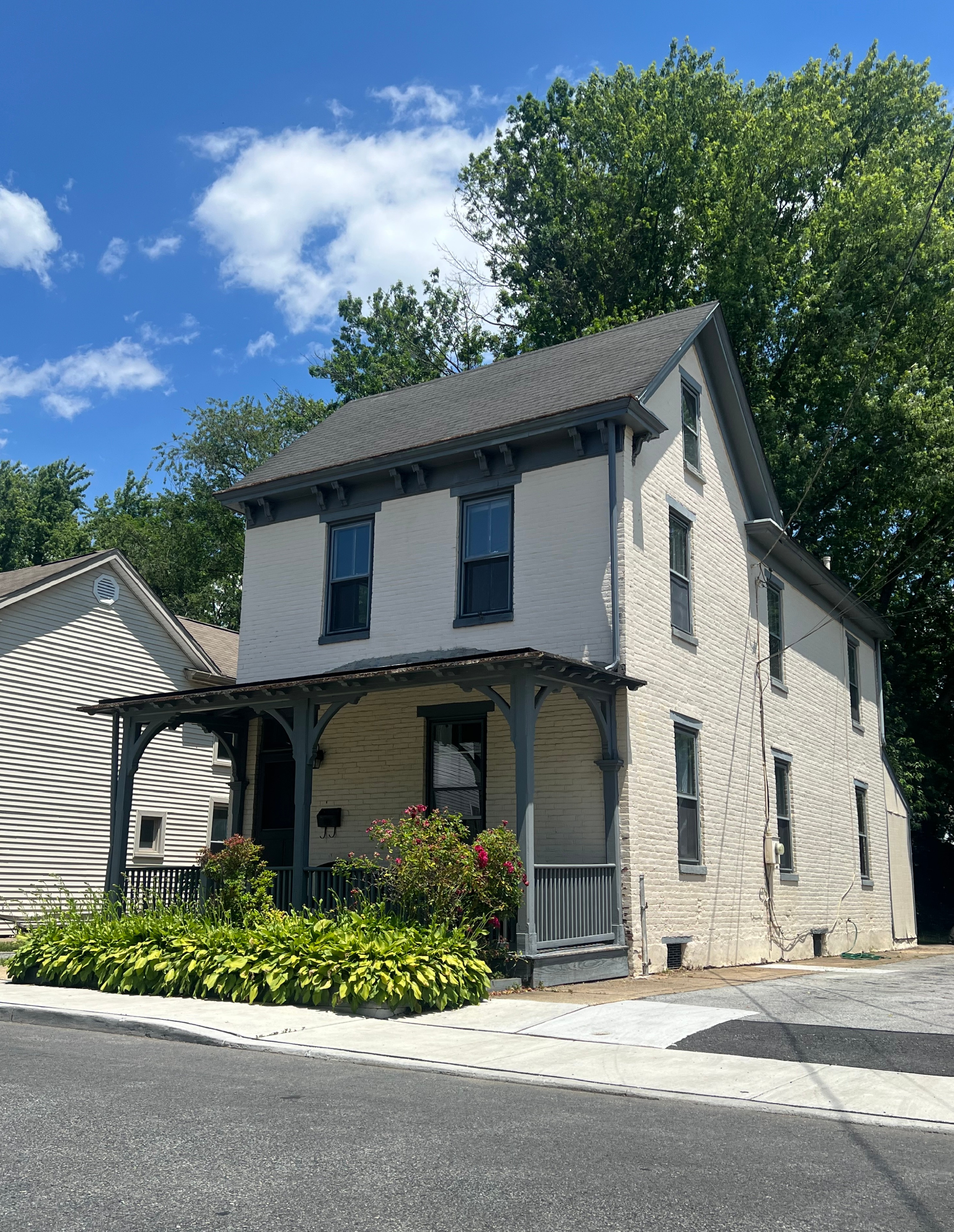 Exterior view of 34 Choate Street