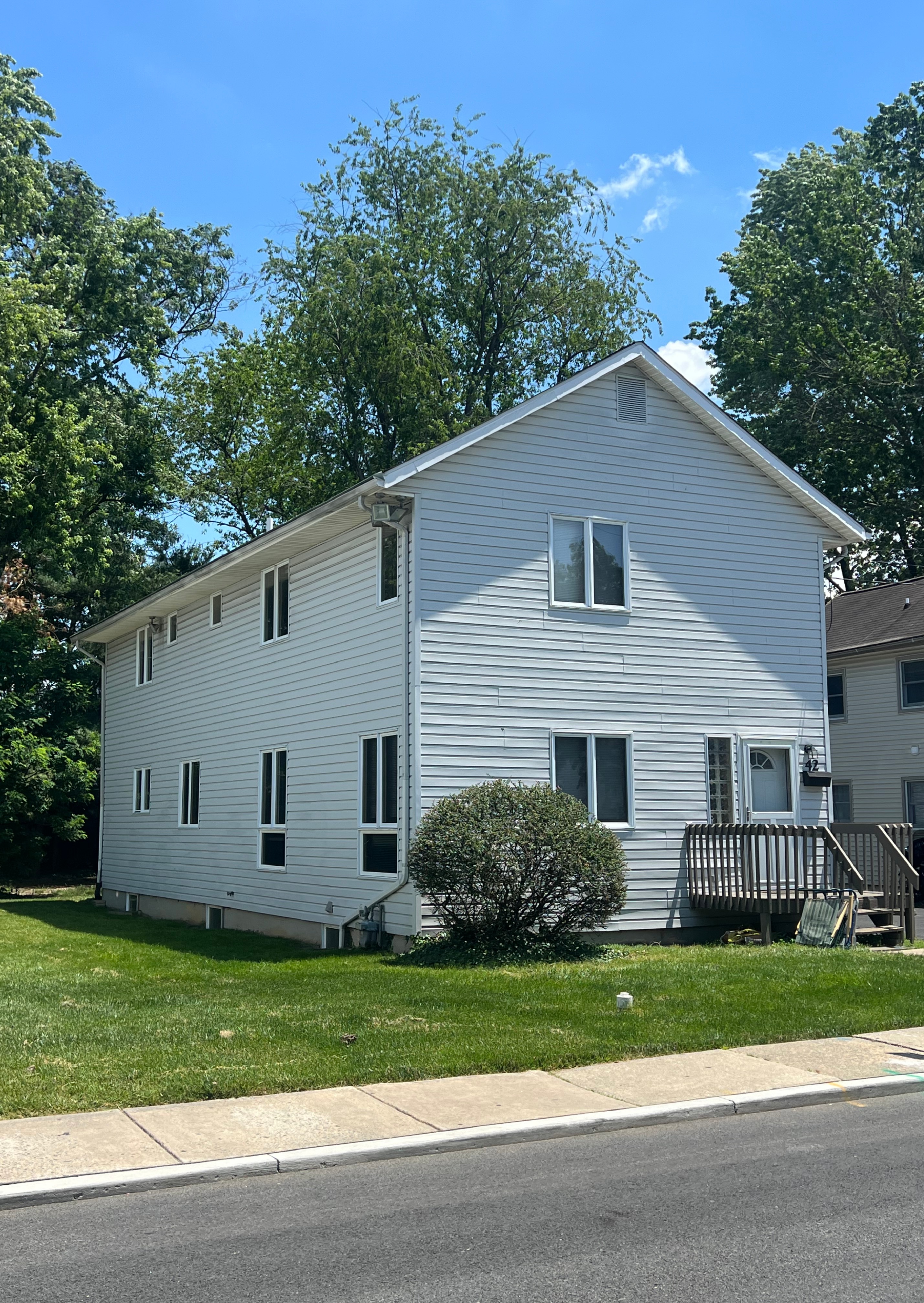 Exterior view of 42 Choate Street